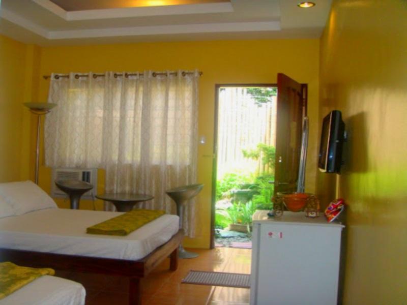 Lawaan Garden Inn Roxas City Esterno foto